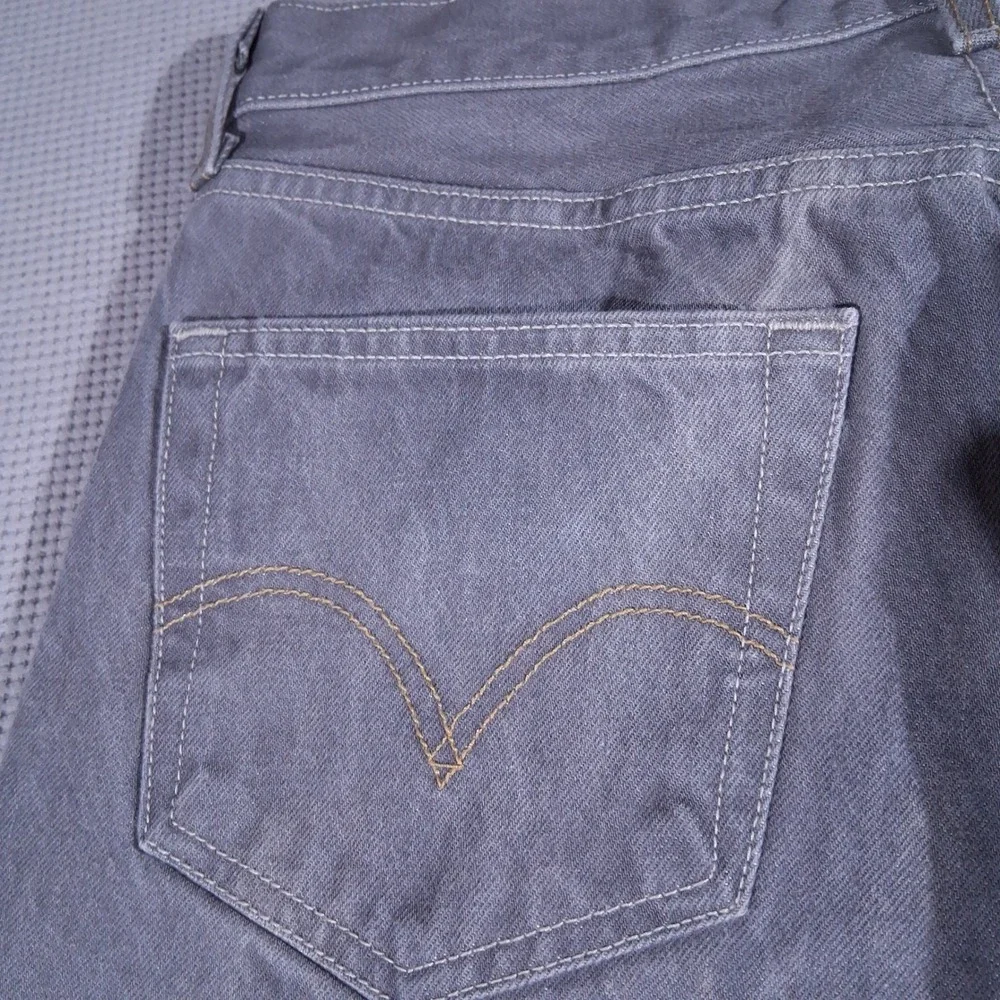 Levis 501 Org. Gray Acid Wash Str. Leg Button Fly Jeans Mens 34x32 (Fits 32x30)